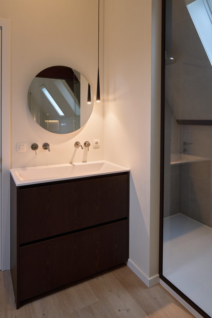 badkamer douchewand met profielen